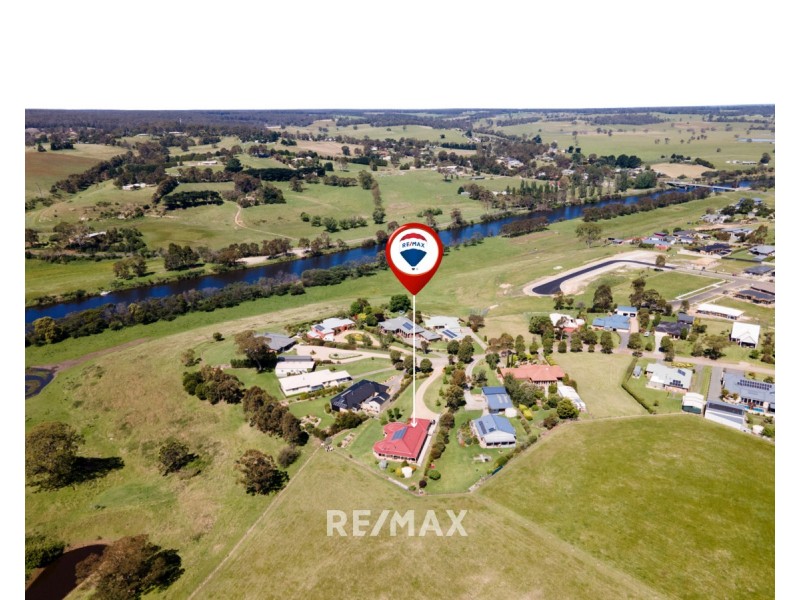 17 Tamhaven Drive, Swan Reach VIC 3903
