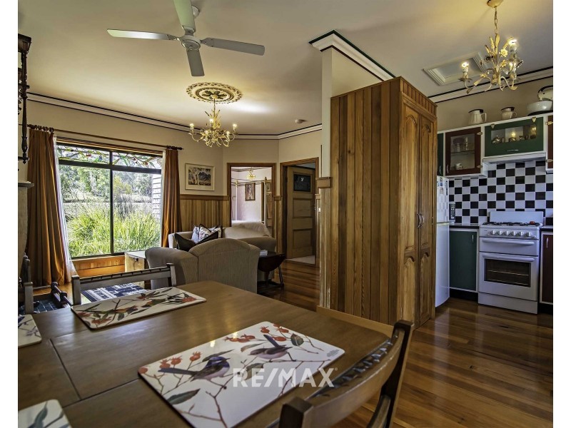 106 Hoggs Lane, Lakes Entrance VIC 3909