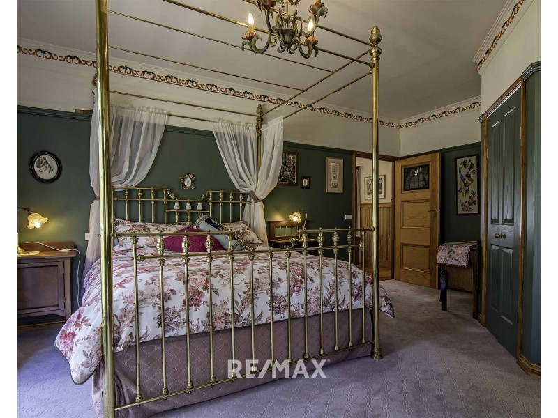 106 Hoggs Lane, Lakes Entrance VIC 3909