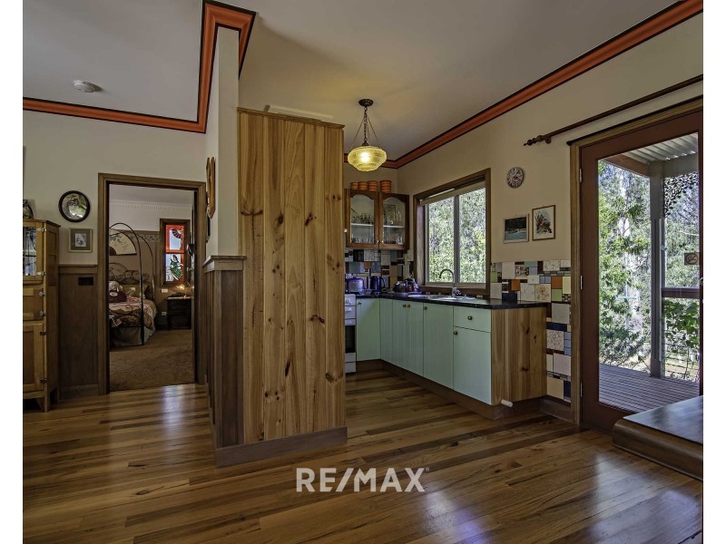 106 Hoggs Lane, Lakes Entrance VIC 3909