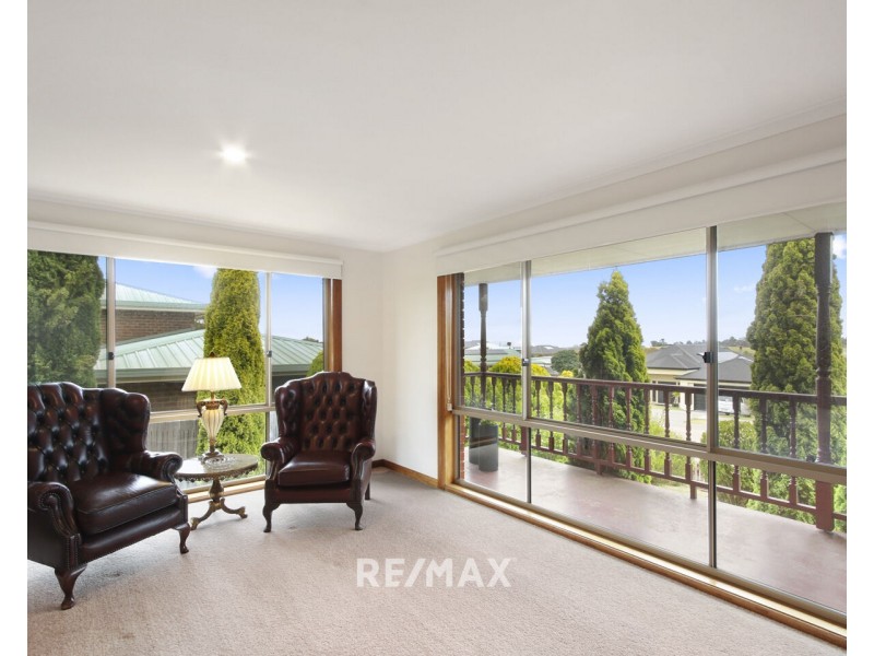 9 Stirling Drive, Lakes Entrance VIC 3909