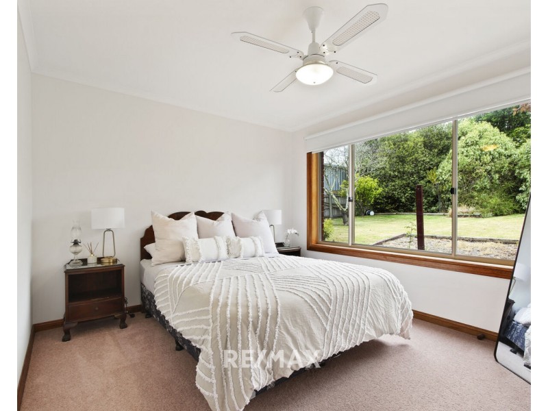 9 Stirling Drive, Lakes Entrance VIC 3909