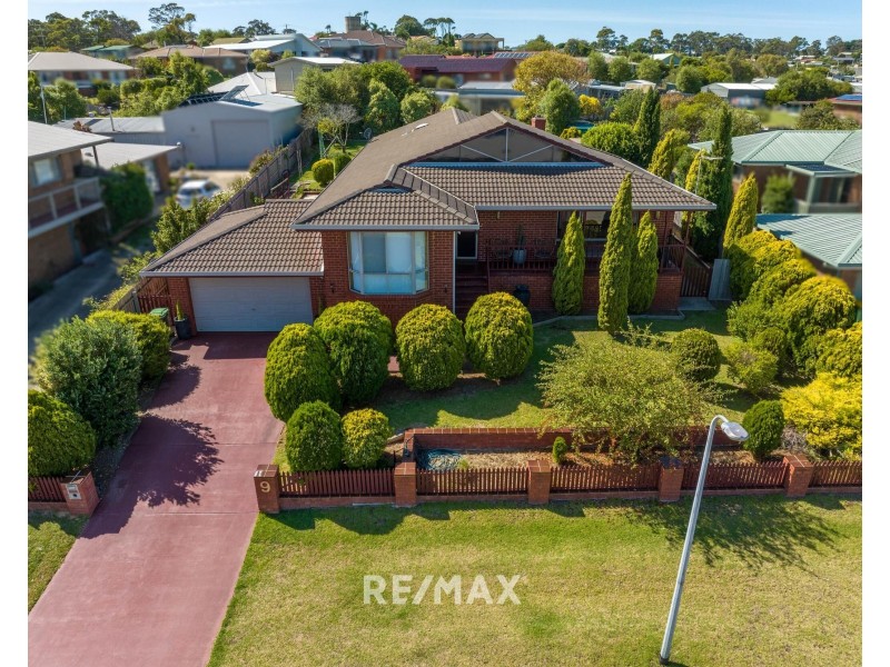 9 Stirling Drive, Lakes Entrance VIC 3909