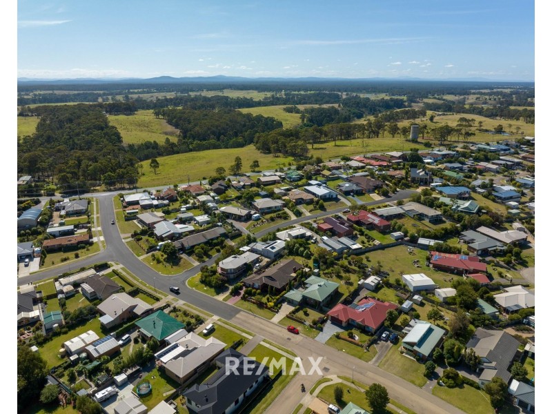 9 Stirling Drive, Lakes Entrance VIC 3909