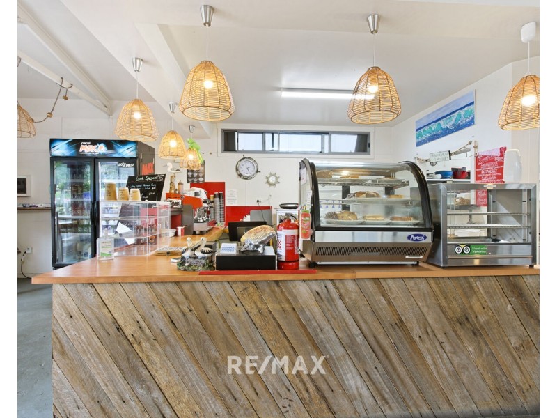 54 Marine Parade, Lakes Entrance VIC 3909