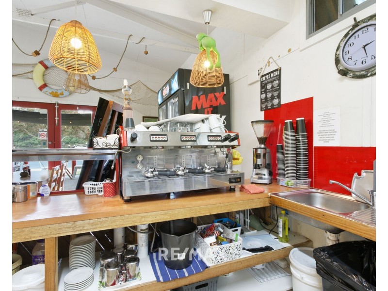 54 Marine Parade, Lakes Entrance VIC 3909