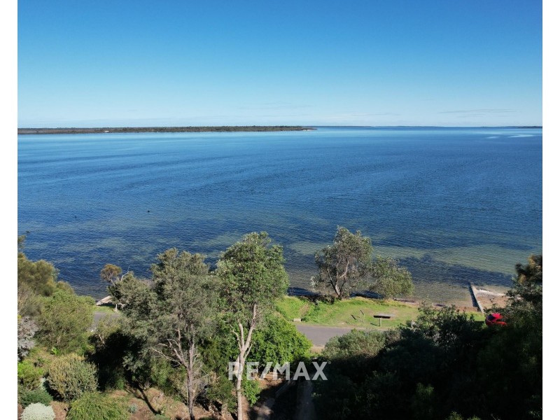3/35 Adsal Court, Metung VIC 3904