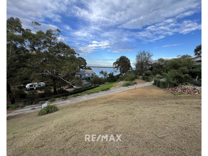 3/35 Adsal Court, Metung VIC 3904