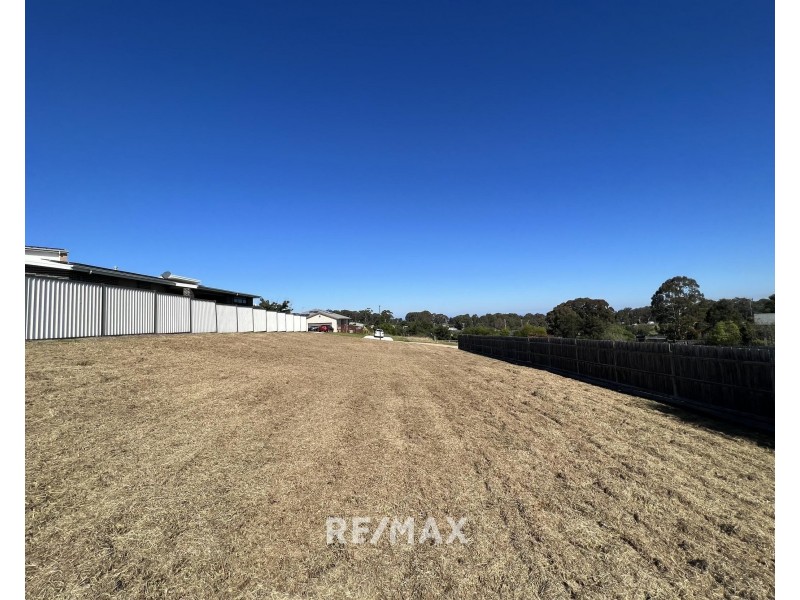 16 Tower Hill Court, Kalimna VIC 3909