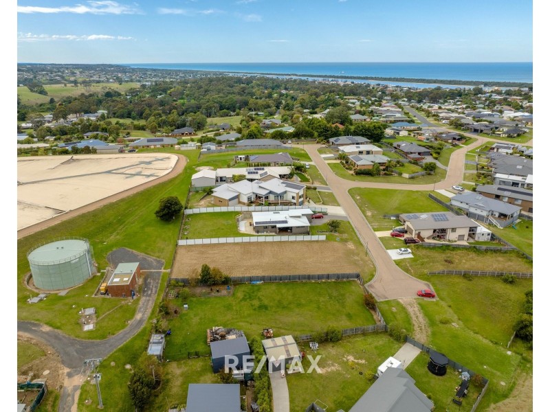 16 Tower Hill Court, Kalimna VIC 3909