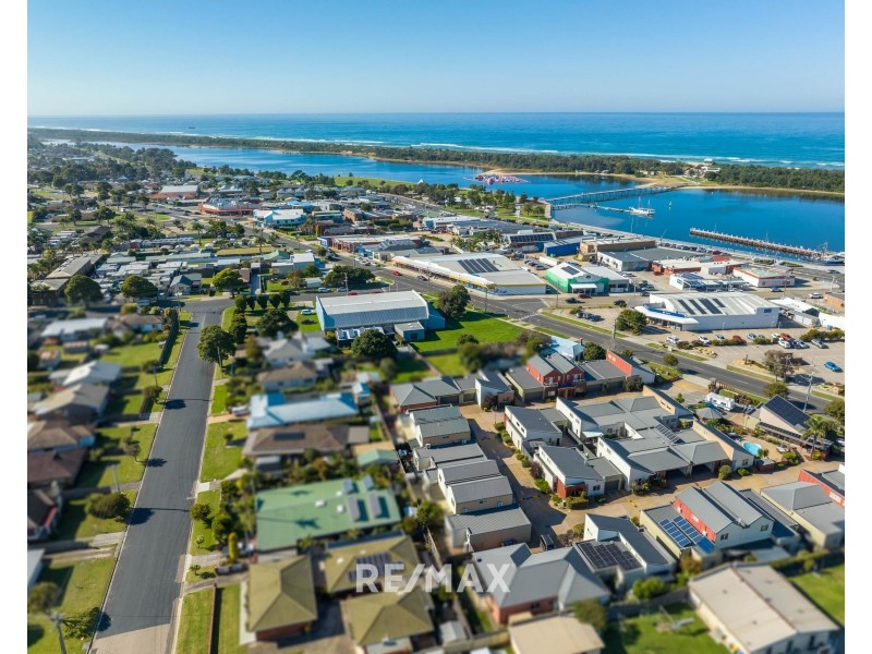 13/35 Church Street, Lakes Entrance VIC 3909