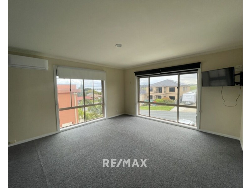 6 Highland Court, Lakes Entrance VIC 3909