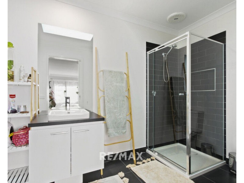 20a Jefferson Avenue, Lakes Entrance VIC 3909