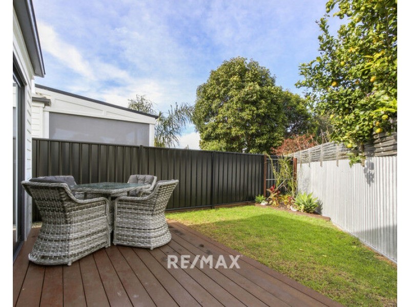 20a Jefferson Avenue, Lakes Entrance VIC 3909