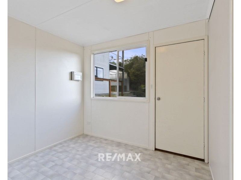 4 Gay Street, Lakes Entrance VIC 3909