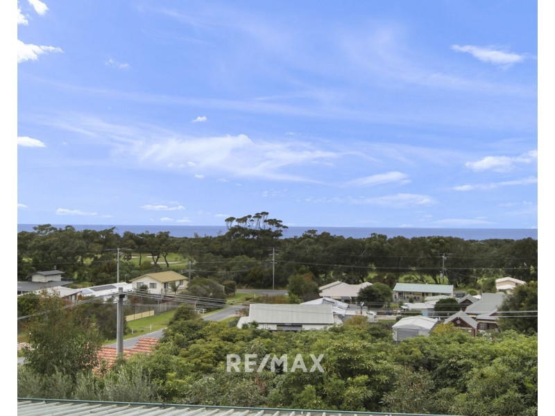 4 Gay Street, Lakes Entrance VIC 3909