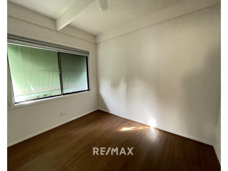 63 Capes Road, Lakes Entrance VIC 3909