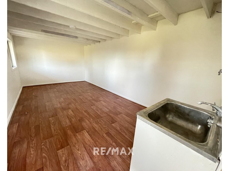 63 Capes Road, Lakes Entrance VIC 3909