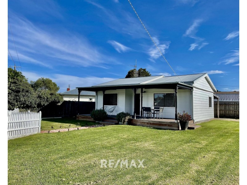 29 Princes Highway, Lakes Entrance VIC 3909