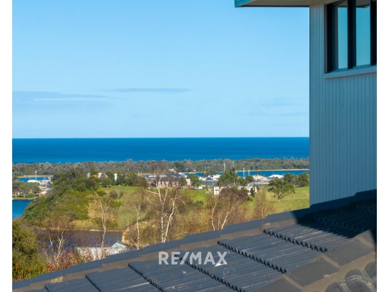 1/58 Capes Road, Lakes Entrance VIC 3909