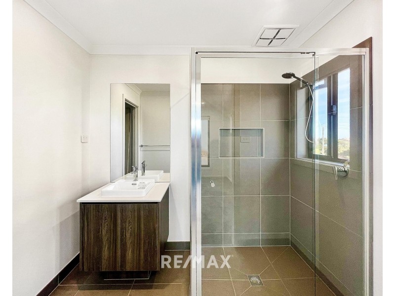 1/58 Capes Road, Lakes Entrance VIC 3909