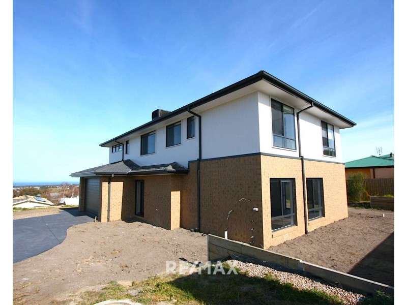 1/58 Capes Road, Lakes Entrance VIC 3909