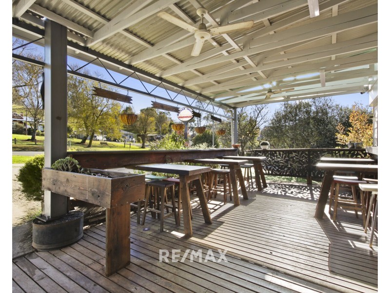 52 Main Road, Buchan VIC 3885