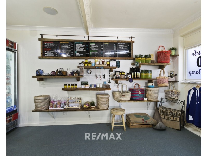 52 Main Road, Buchan VIC 3885