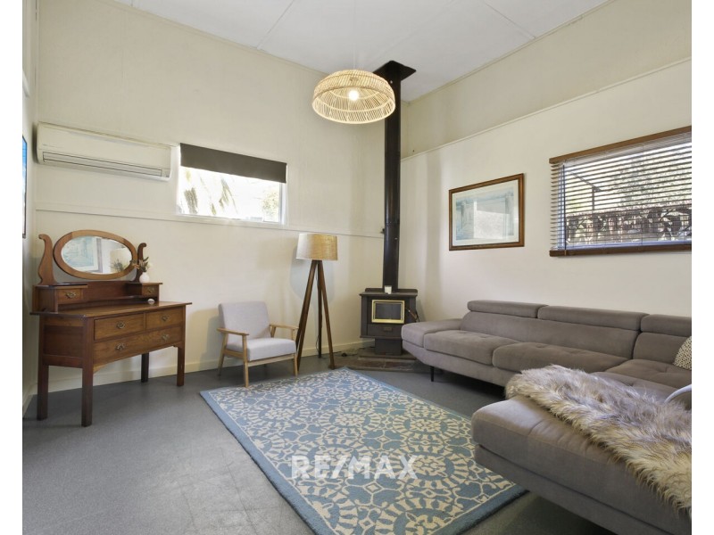 52 Main Road, Buchan VIC 3885