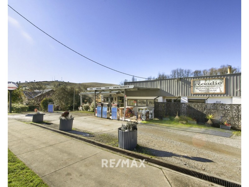 52 Main Road, Buchan VIC 3885