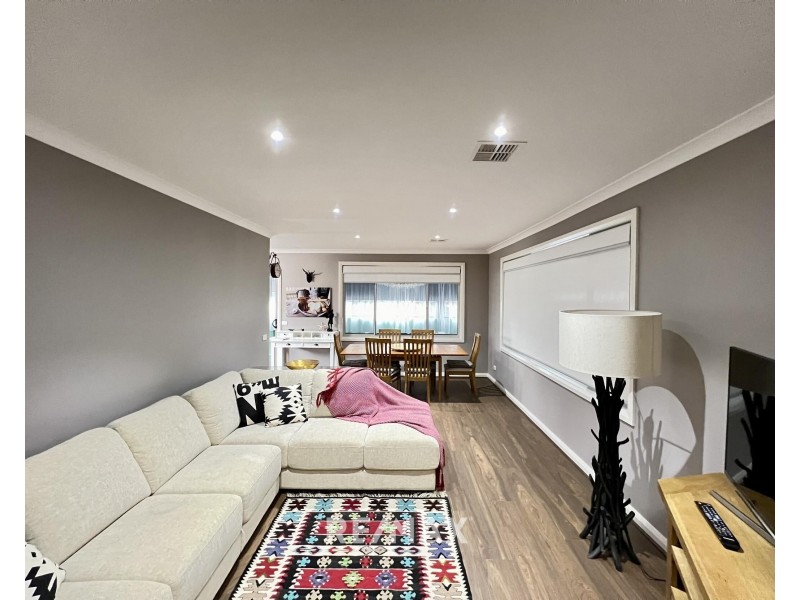 30 Mechanics Street, Lakes Entrance VIC 3909