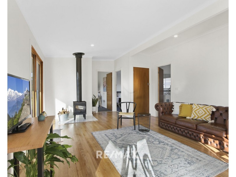 22 Eastern Beach Road, Lakes Entrance VIC 3909