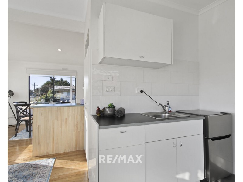 22 Eastern Beach Road, Lakes Entrance VIC 3909