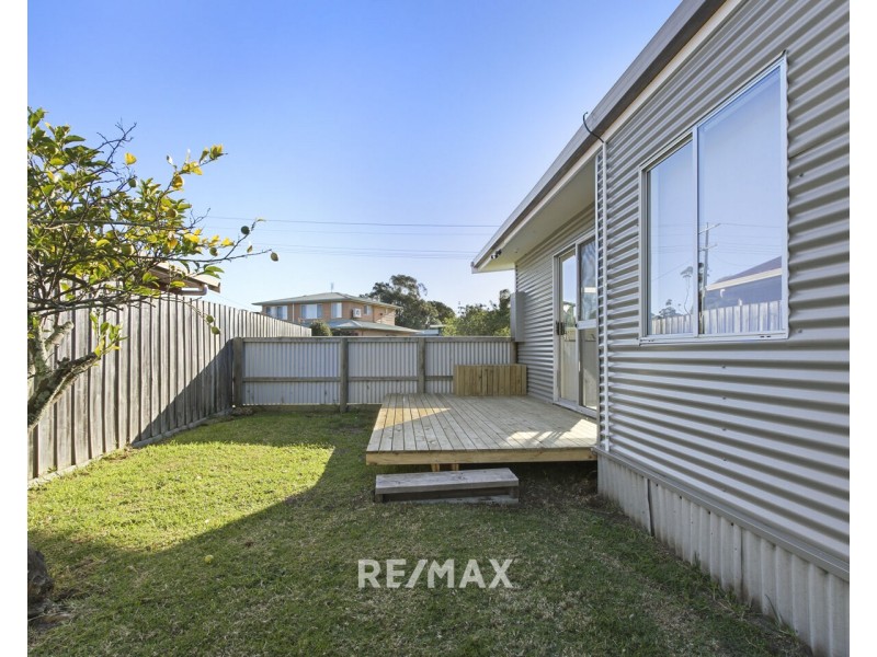 22 Eastern Beach Road, Lakes Entrance VIC 3909