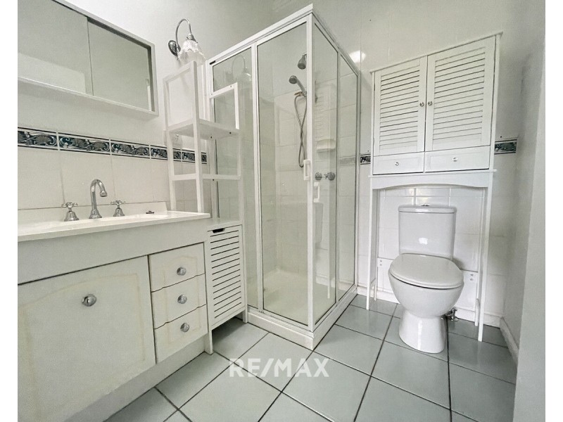 66 Carpenter Street, Lakes Entrance VIC 3909