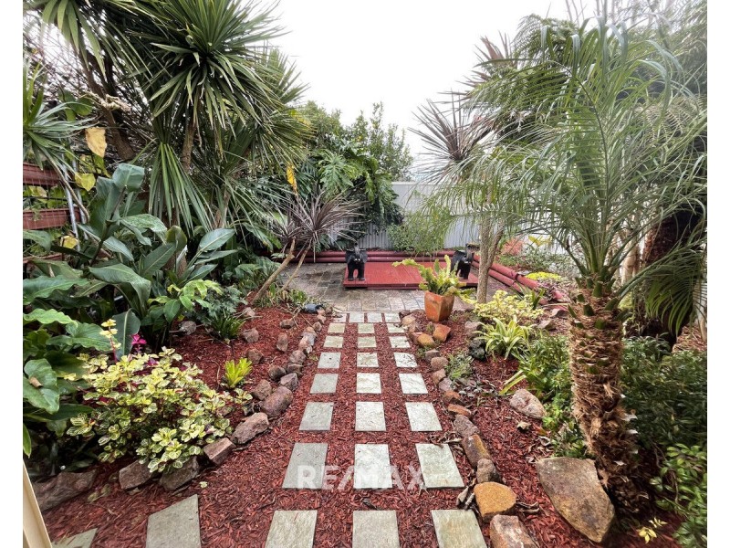 66 Carpenter Street, Lakes Entrance VIC 3909