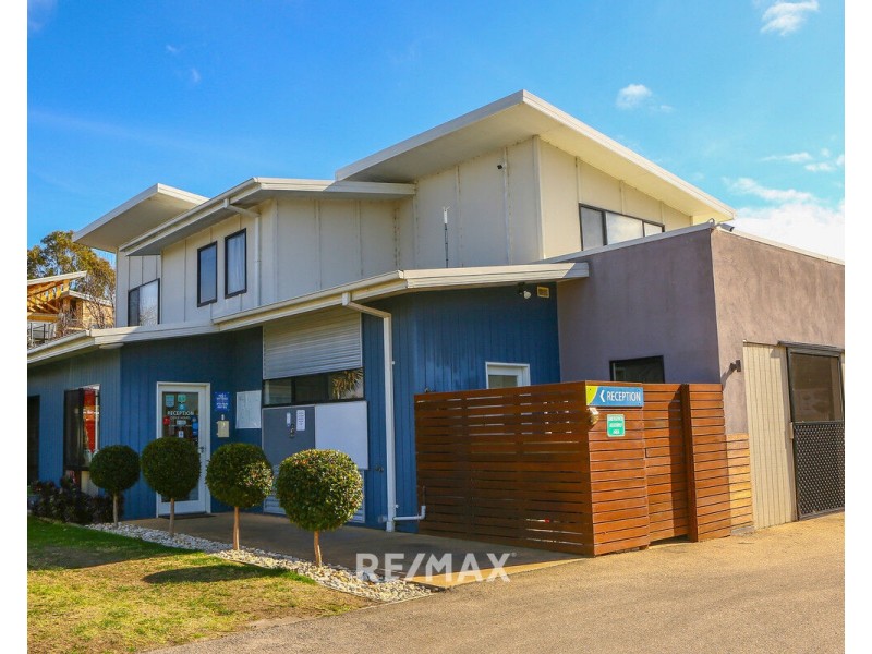 1 Mairburn Road, Metung VIC 3904