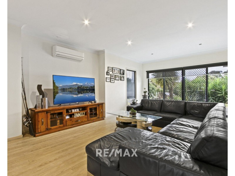 1 Mairburn Road, Metung VIC 3904