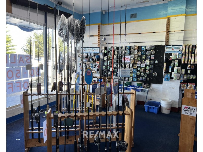 243 Esplanade, Lakes Entrance VIC 3909