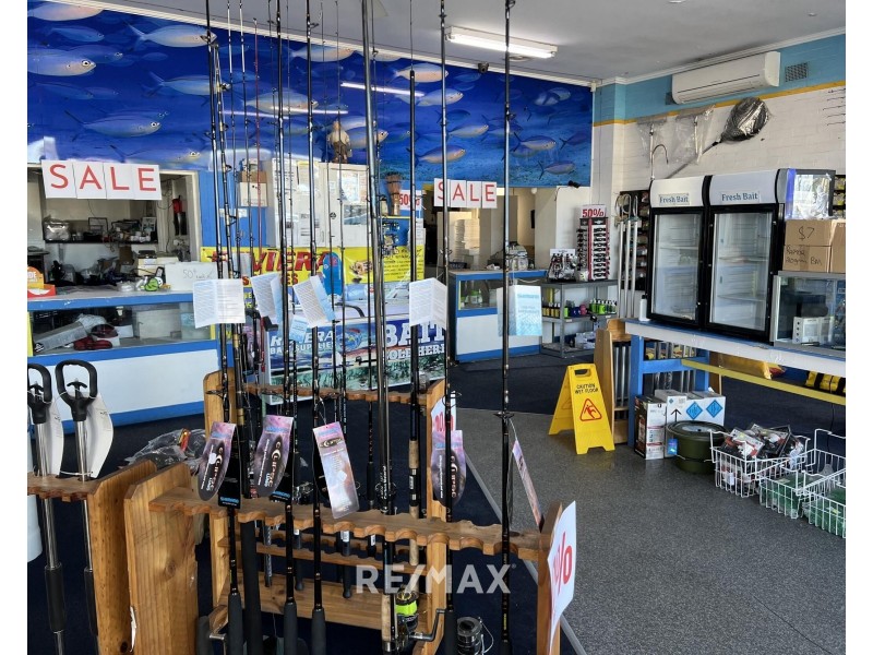 243 Esplanade, Lakes Entrance VIC 3909