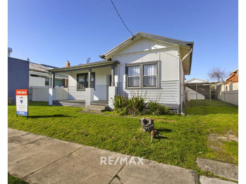 16 Munro Street, Orbost VIC 3888