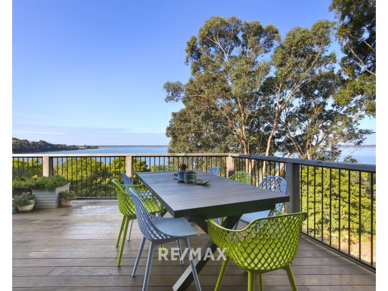 1/4 Lake Grove, Metung VIC 3904