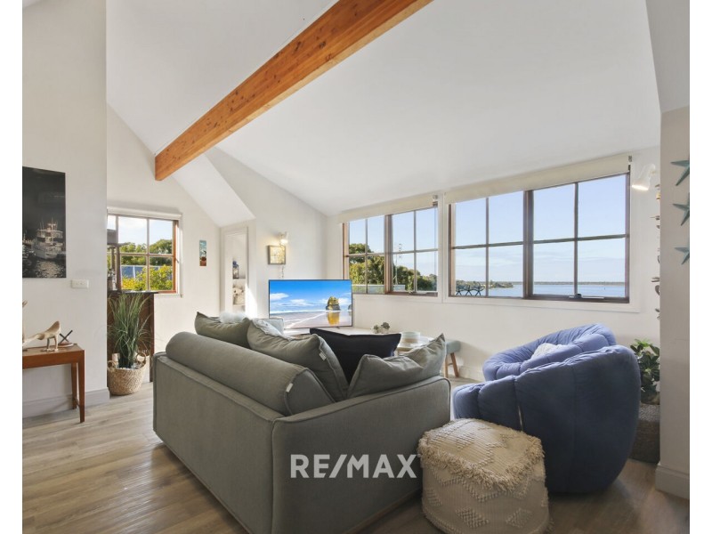 1/4 Lake Grove, Metung VIC 3904