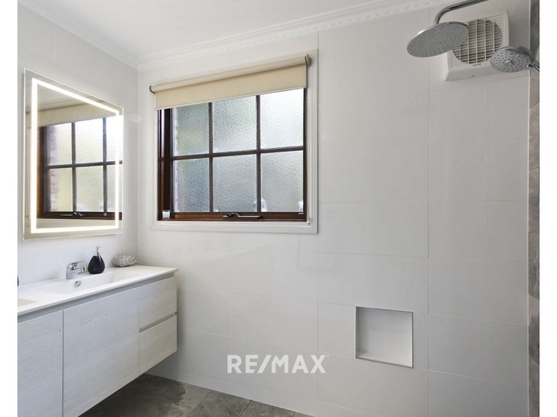 1/4 Lake Grove, Metung VIC 3904