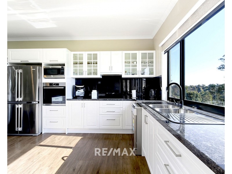 2 Matthew Avenue, Metung VIC 3904