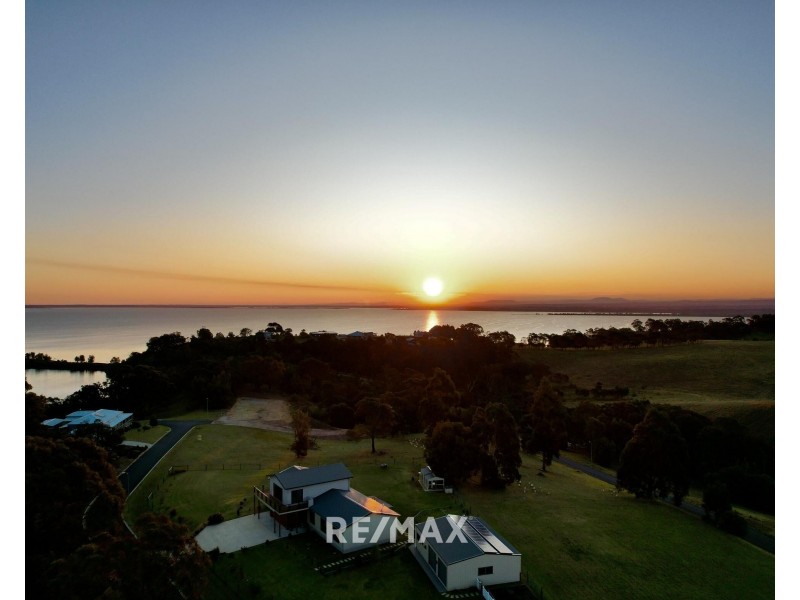 2 Matthew Avenue, Metung VIC 3904