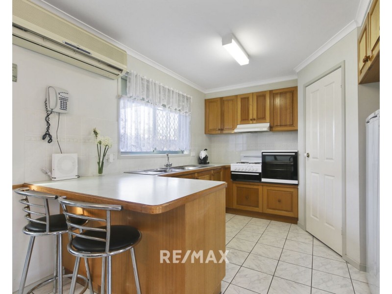 2/8 Jemmeson Street, Lakes Entrance VIC 3909