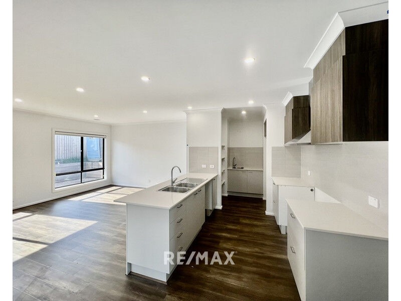 1/58 Capes Road, Lakes Entrance VIC 3909