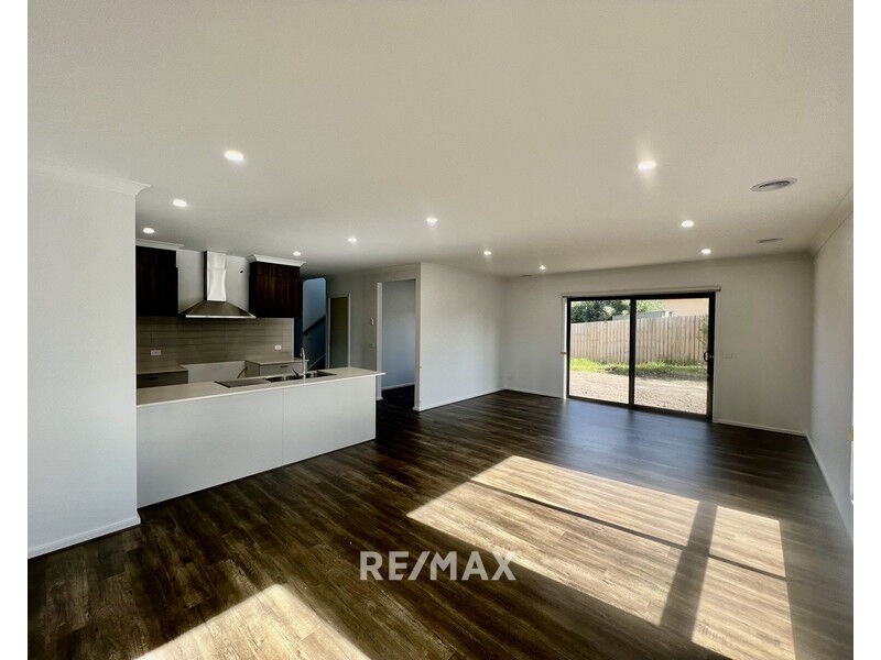 1/58 Capes Road, Lakes Entrance VIC 3909