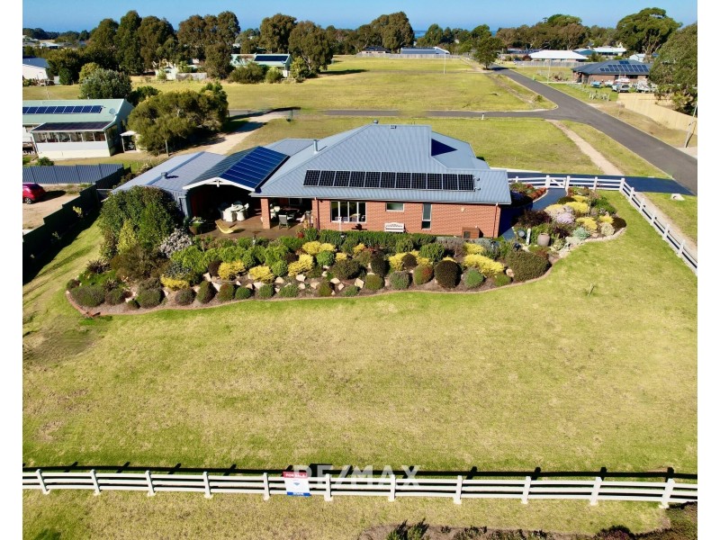 1 Ruth Street, Metung VIC 3904